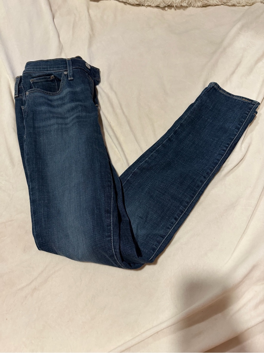 Levi’s 311 shaping skinny jeans